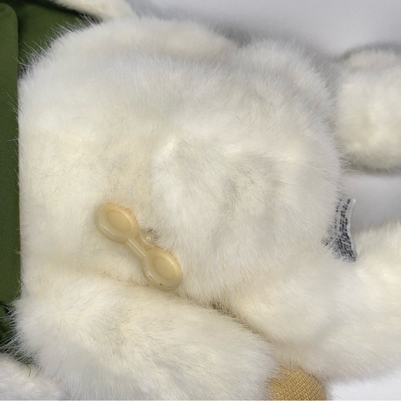 Russ Christmas Bear Stuffed Animal Plush San Francisco Music Box Plays Music - Picture 6 of 7